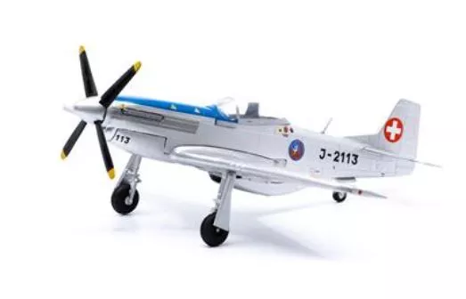 ACE 1556 1:72 P-51D Mustang, J-2113, au musée de Dubendorf (1948)