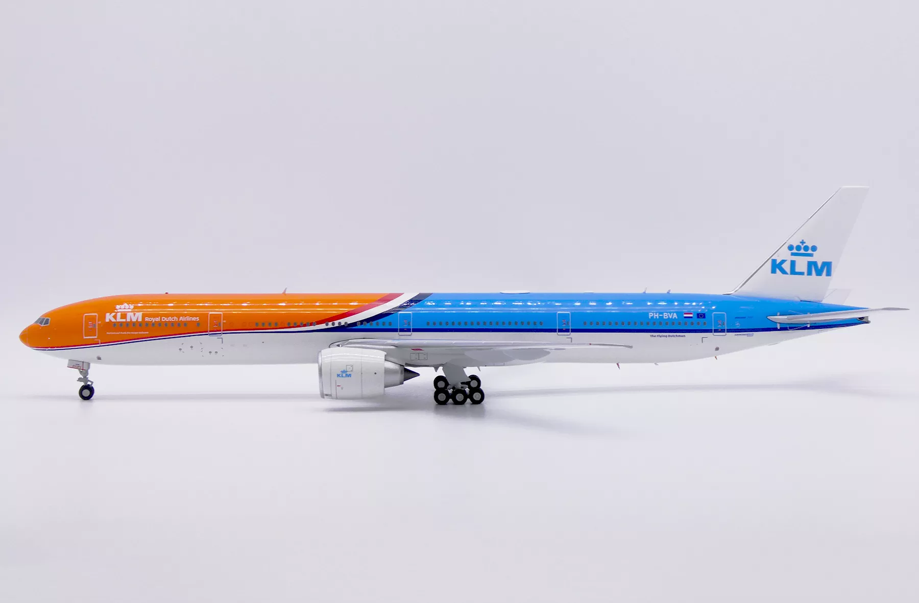 Boeing 777-300ER 1:200 KLM  PH-BVA