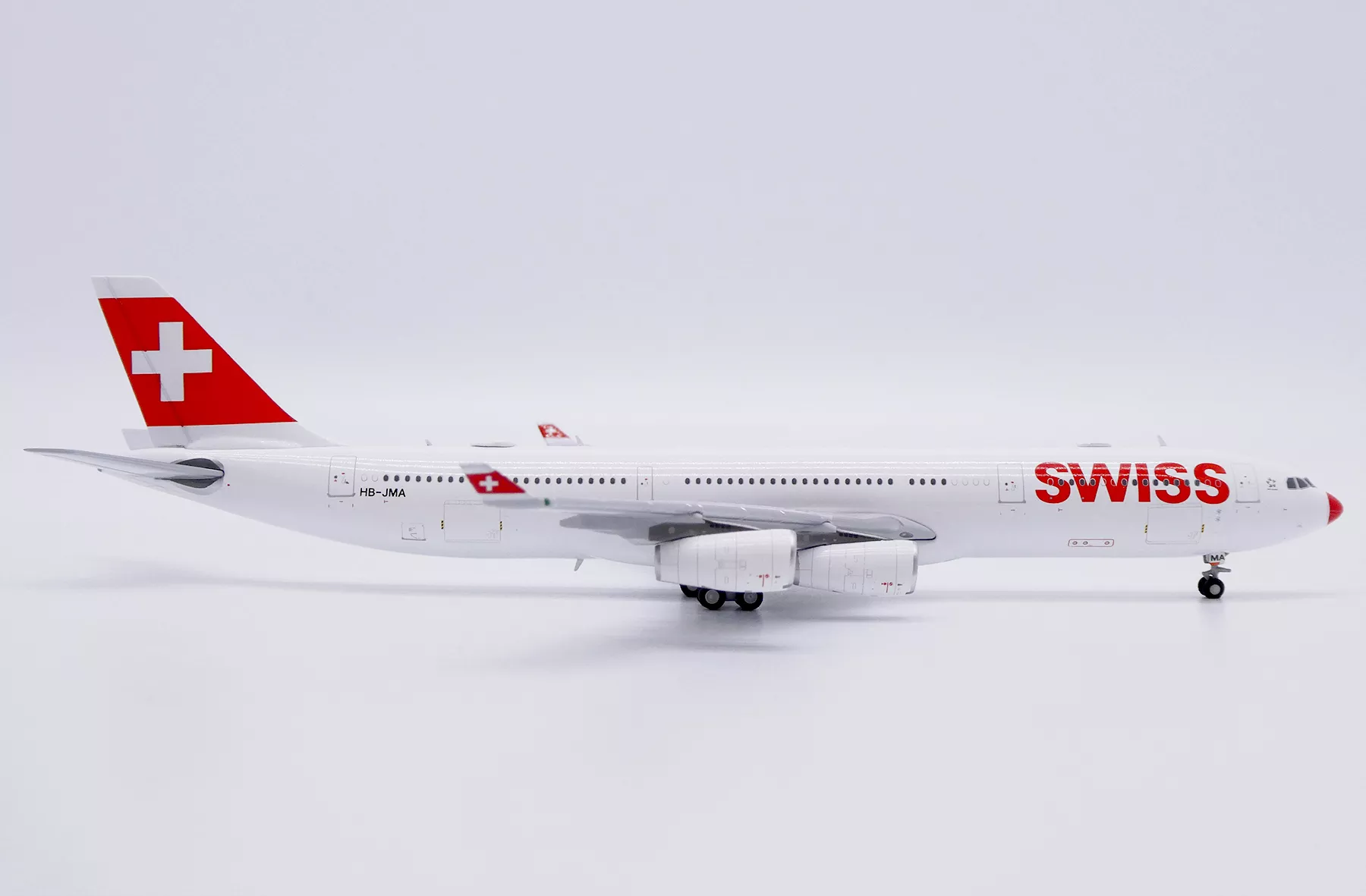 Diecast 1:400  A340-300 Swiss HB-JMA