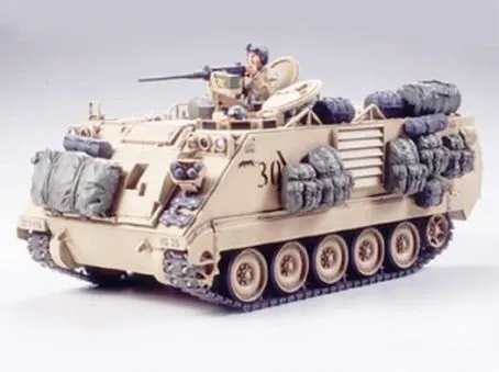Tamiya 35265 1:35 M113A2 version désert