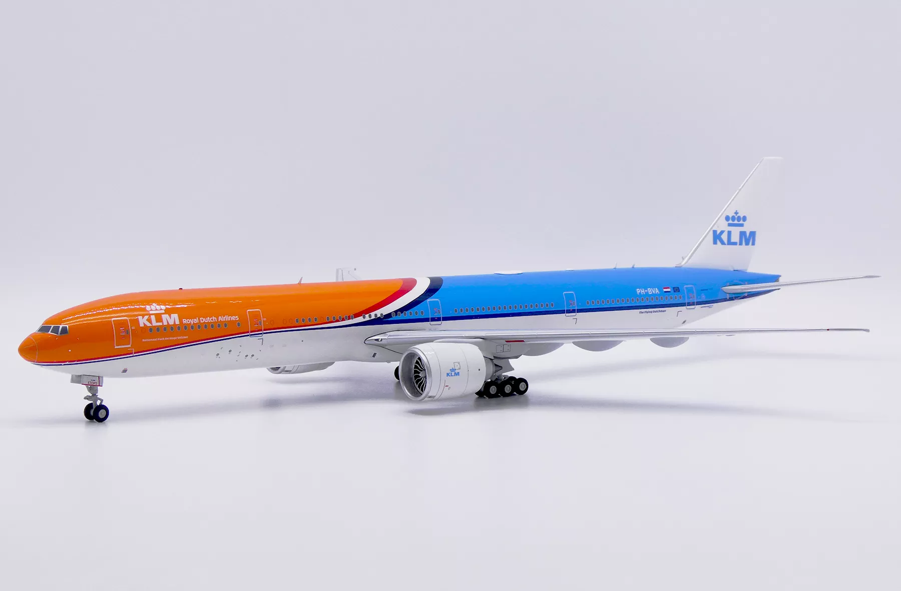 Boeing 777-300ER 1:200 KLM  PH-BVA