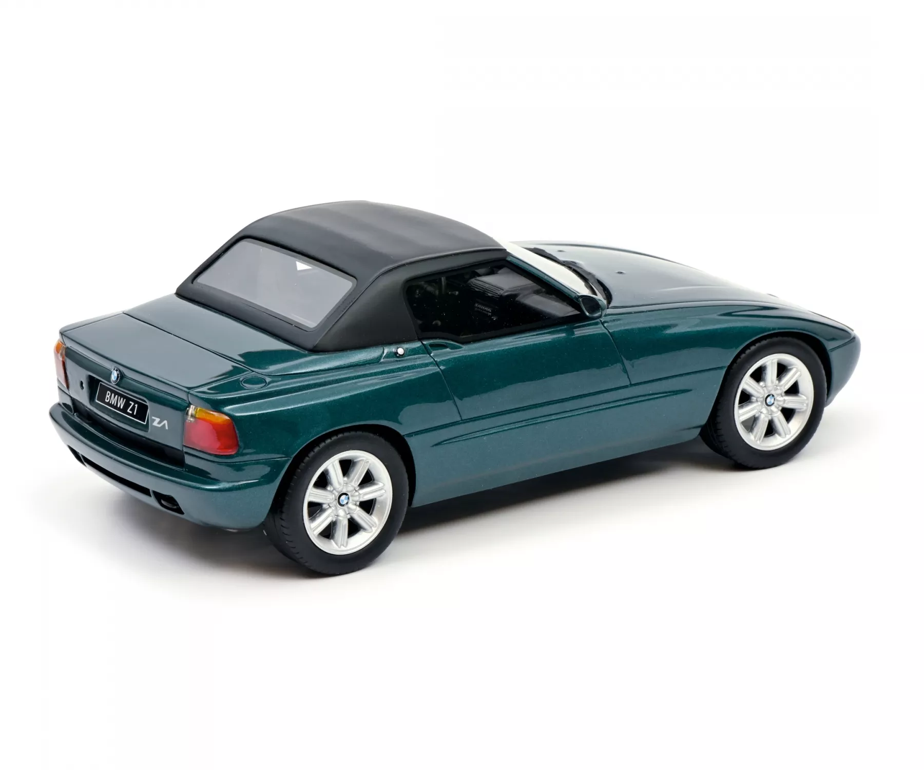 Schuco 450026500 1:18 BMW Z1 décapotable. mModèle en partie en résine