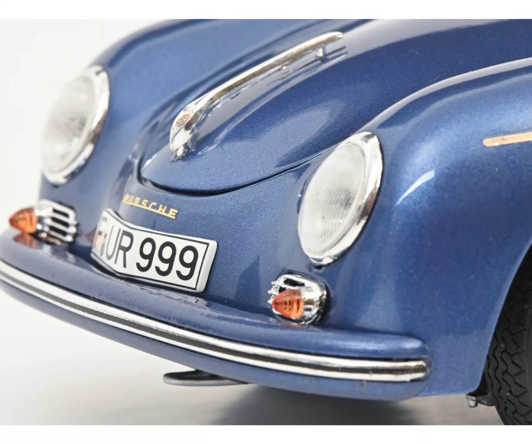Schuco 450031800 1:18 Porsche 356 Speedster