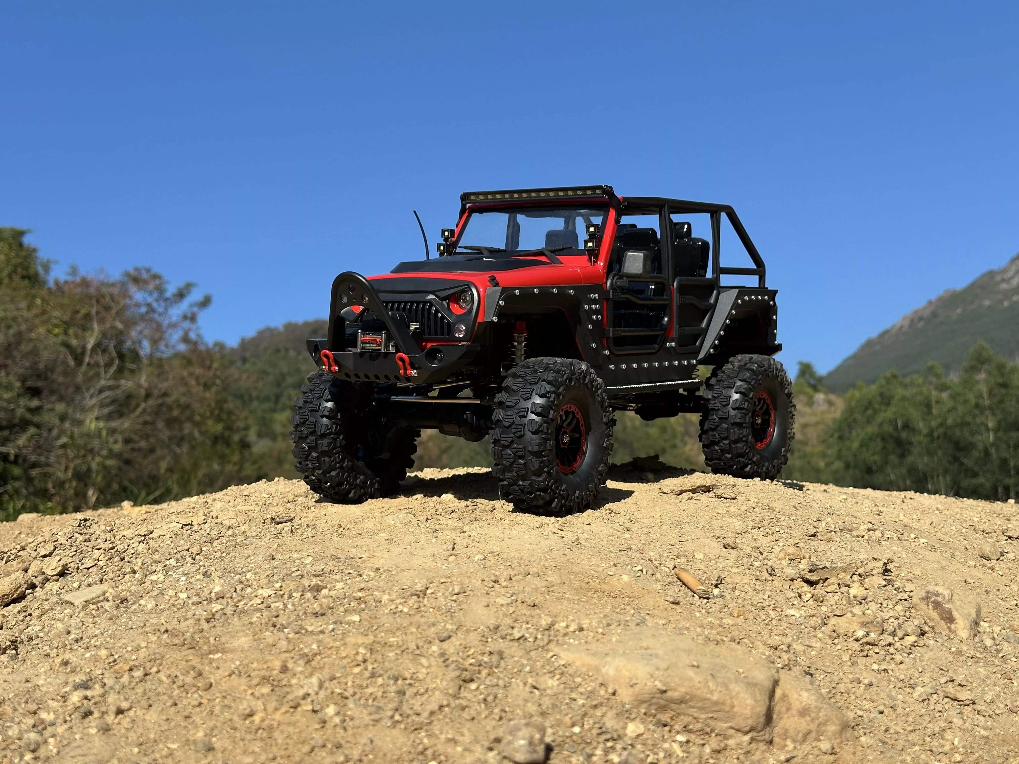 DF Models 3225 1/10 DF-4S BL Crawler RTR Rouge