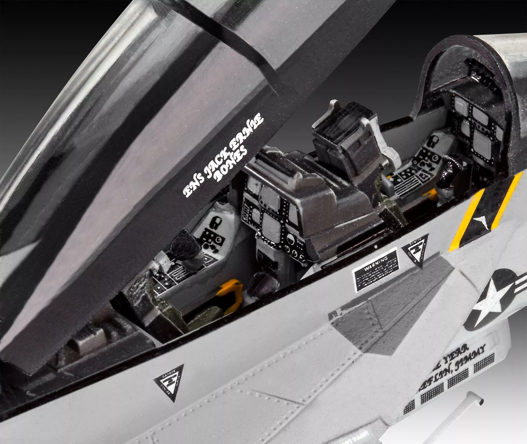 Revell 3834 1/72 FA 18F Super Hornet