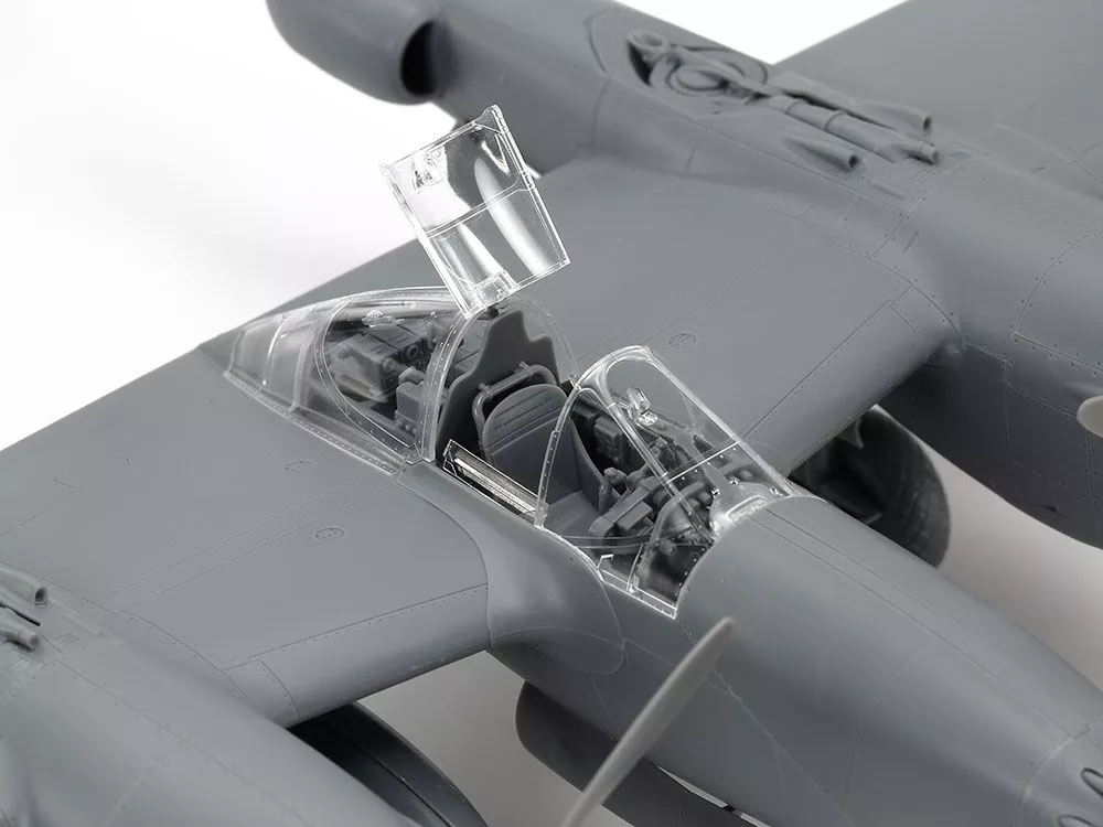Tamiya 61123 1/48 Lockheed P-38J Lightning