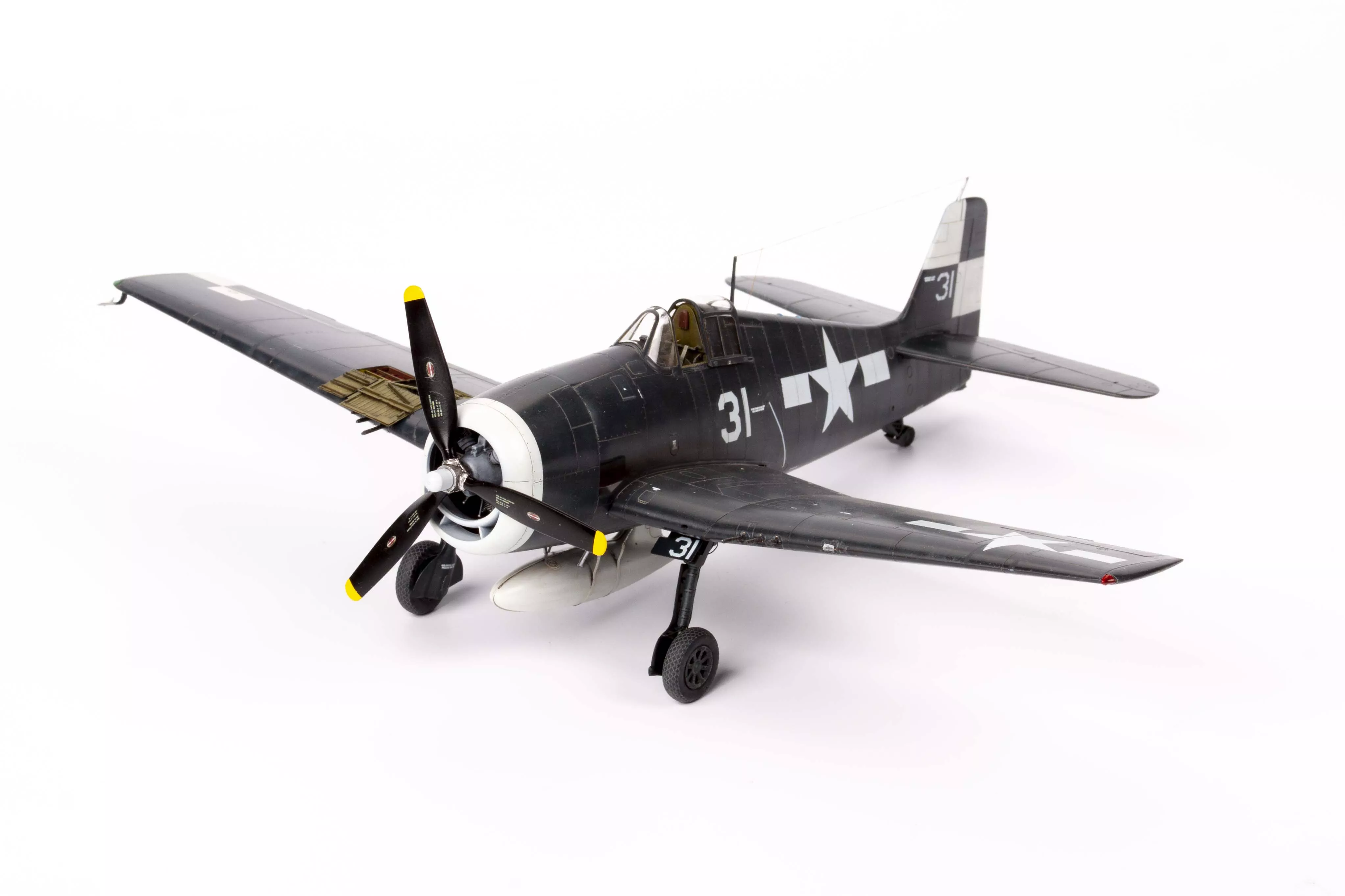 Eduard 84181 1/48 F6F-5 Weekend Edition