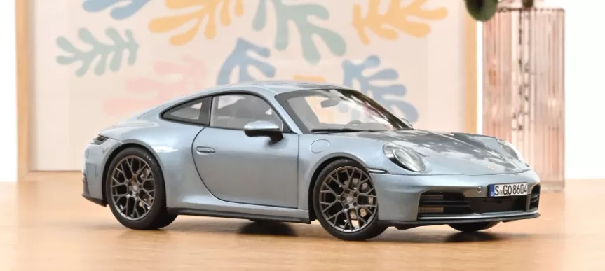 Norev 187170 1:18 Porsche 911 Carrera 2025 Polar Silver