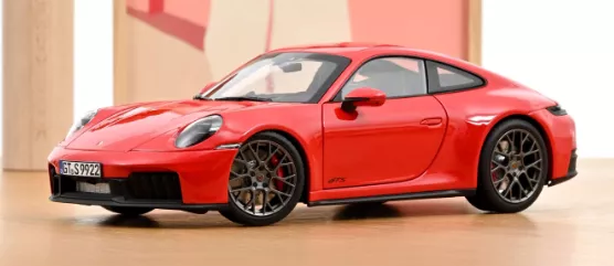 Norev 187171 1:18 Porsche 911 Carrera 4 GTS 2025 Guards Red