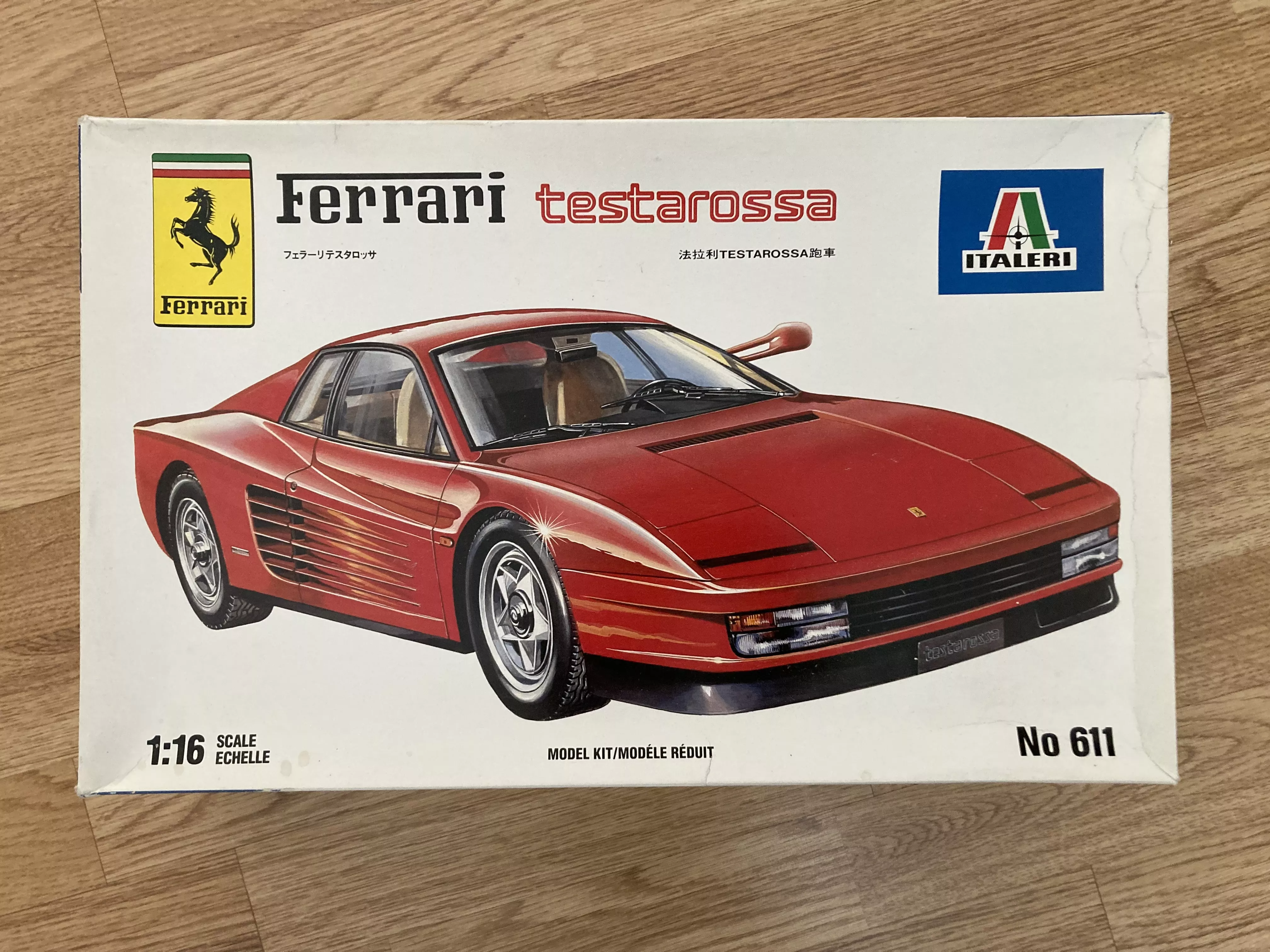 Occasion : Italeri 1:16 Ferrari Testarossa