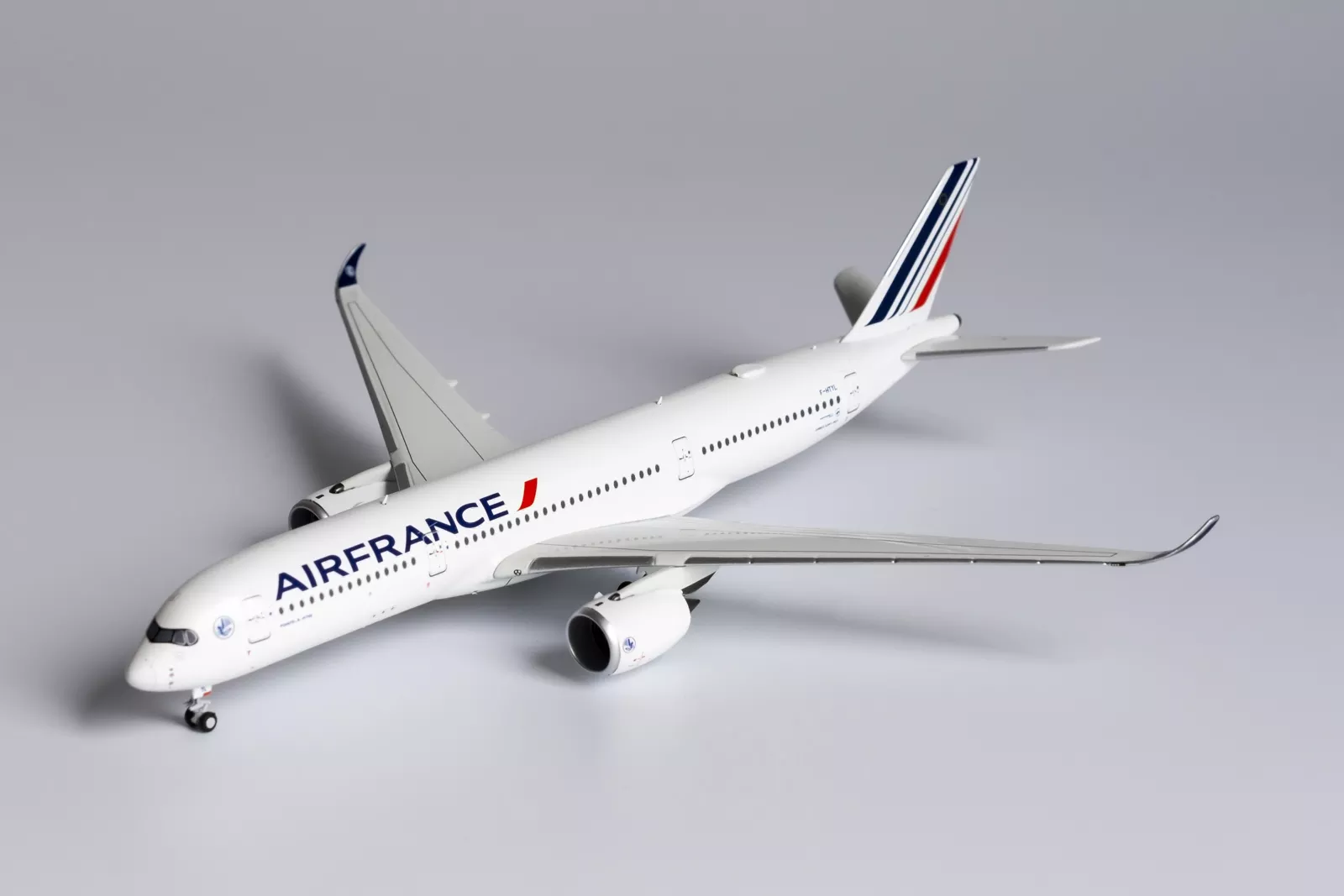 Phoenix A350-900 1:400 Air France F-HTYM