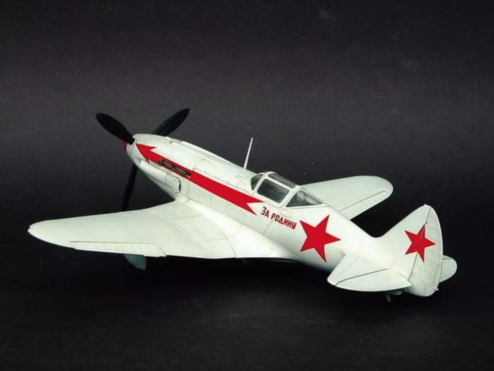 Trumpeter 02230 1:32 Mikoyan-Gurevich MIG-3