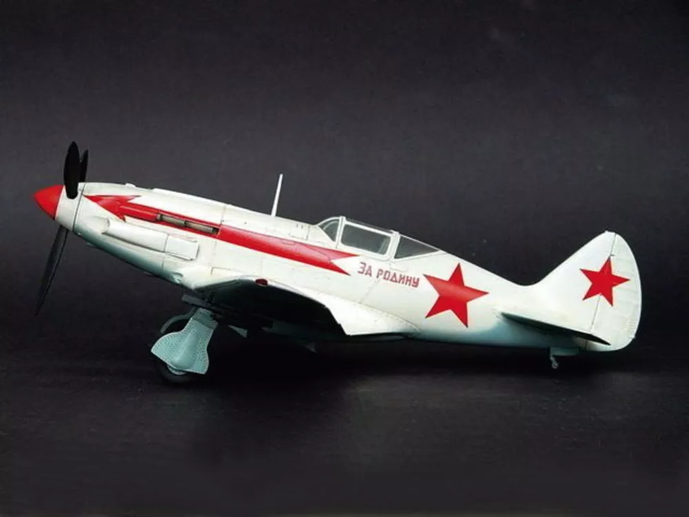 Trumpeter 02230 1:32 Mikoyan-Gurevich MIG-3