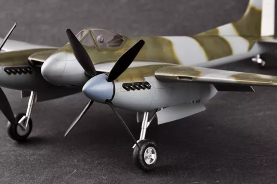Trumpeter 02894 1:48 De Havilland DH.103 Hornet F.3