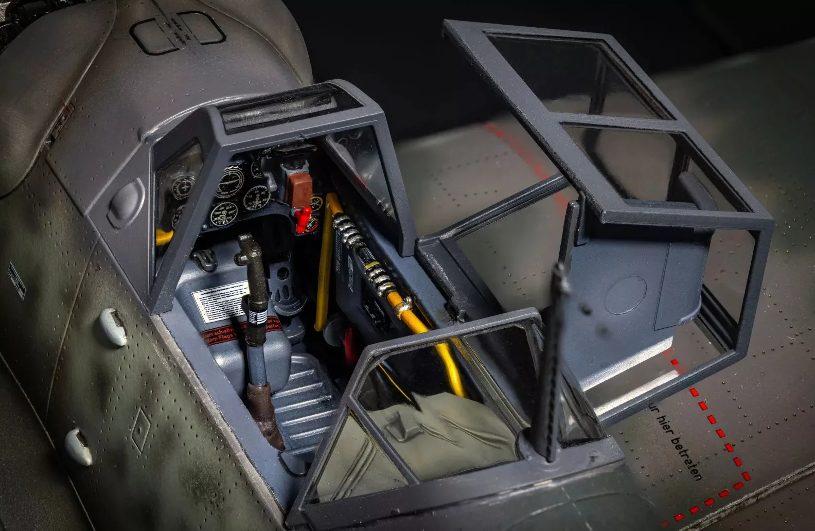 Airfix A17003 1:24 Messerschmitt Bf109G-5/G-6