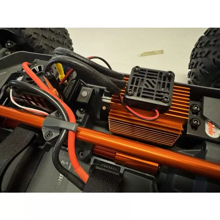 DF Models 3144 1/10 Z-10 Competition Truck Brushless