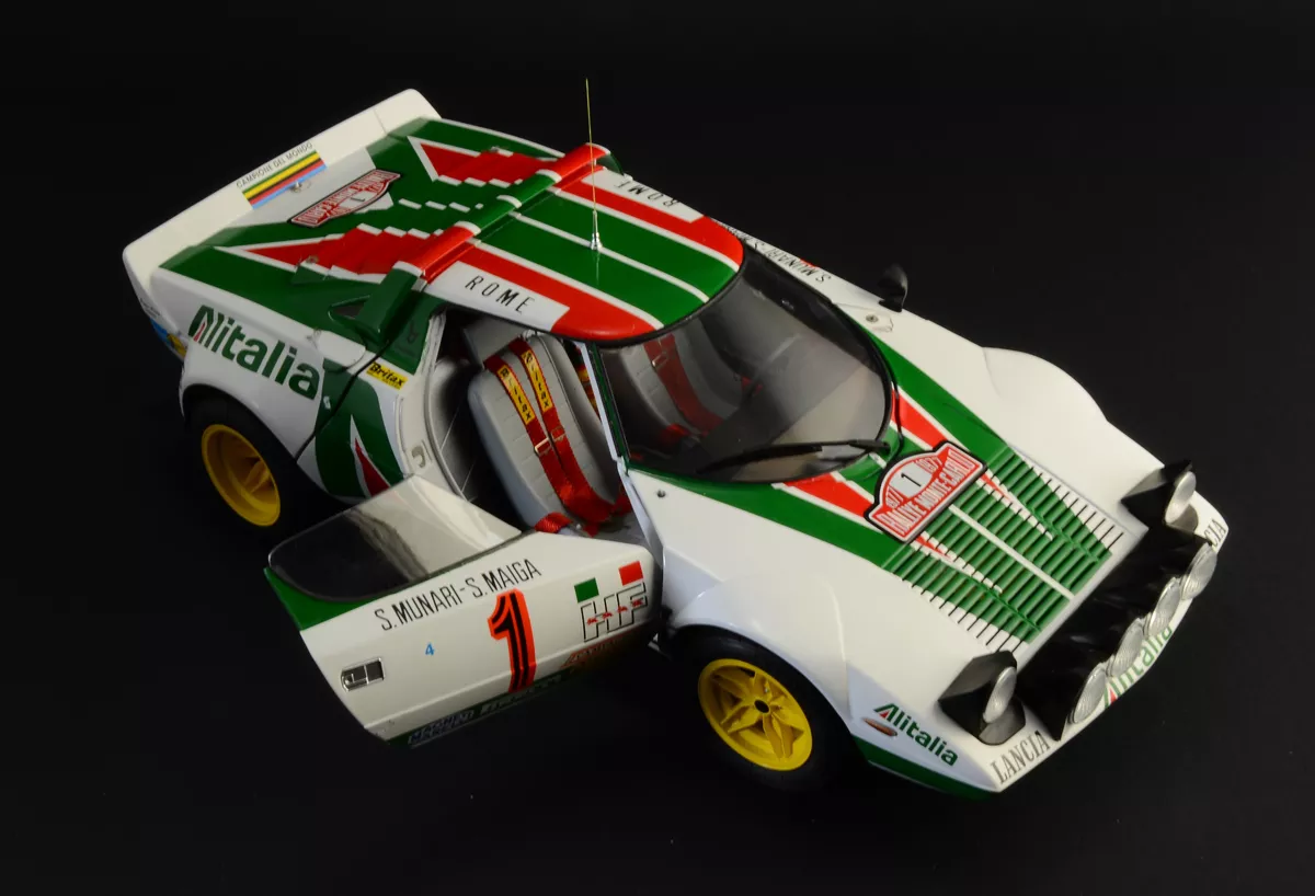 Italeri 4714 1:12 Lancia Stratos HFGr.4 Montecarlo 1977