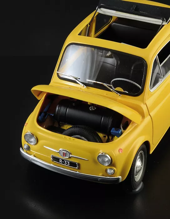 Italeri 4715 1:12 Fiat 500F