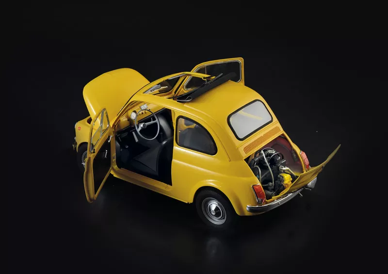 Italeri 4715 1:12 Fiat 500F