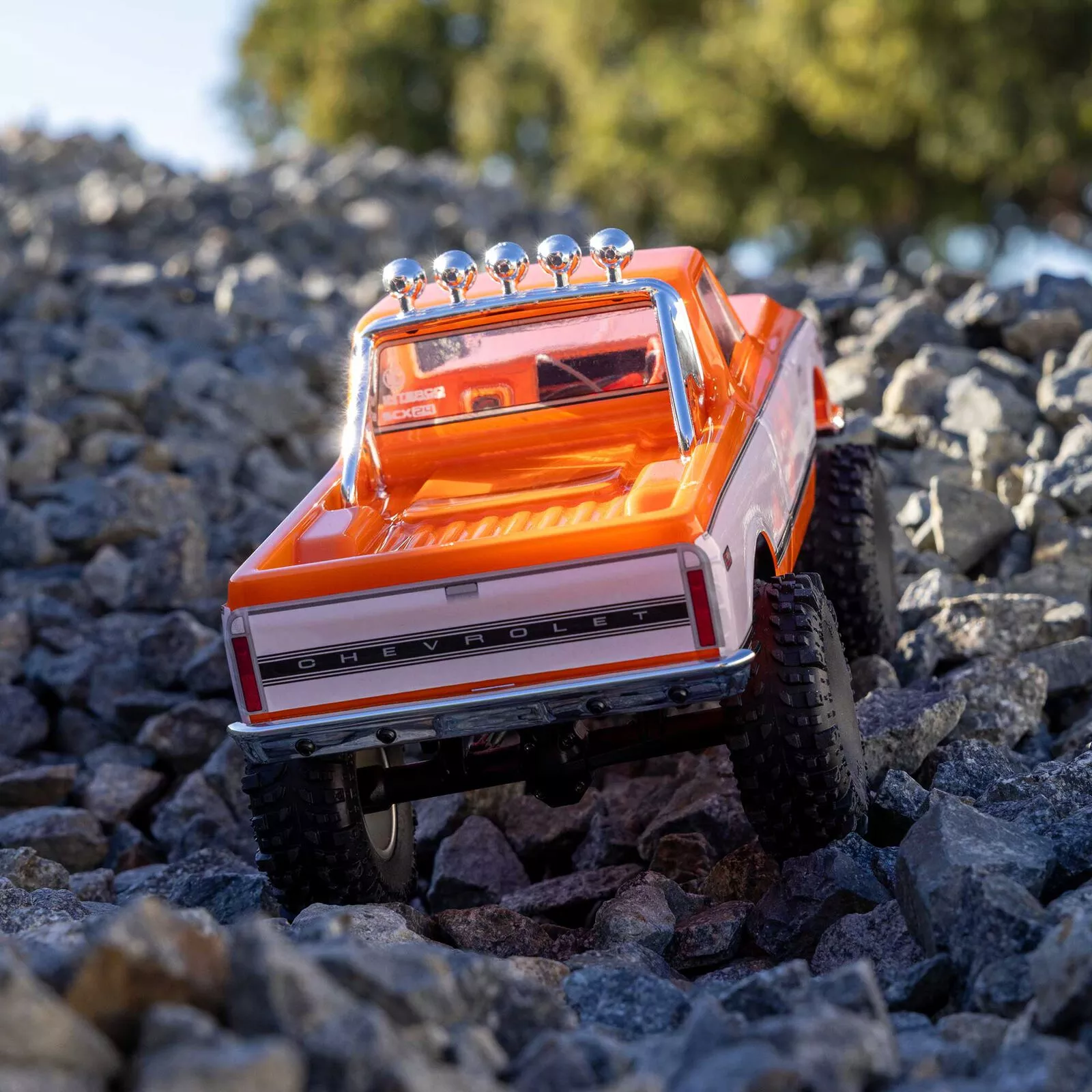 Axial 3408T2 1/24 Crawler SCX24  Chevrolet C10 4X4 RTR Orange/Blanc