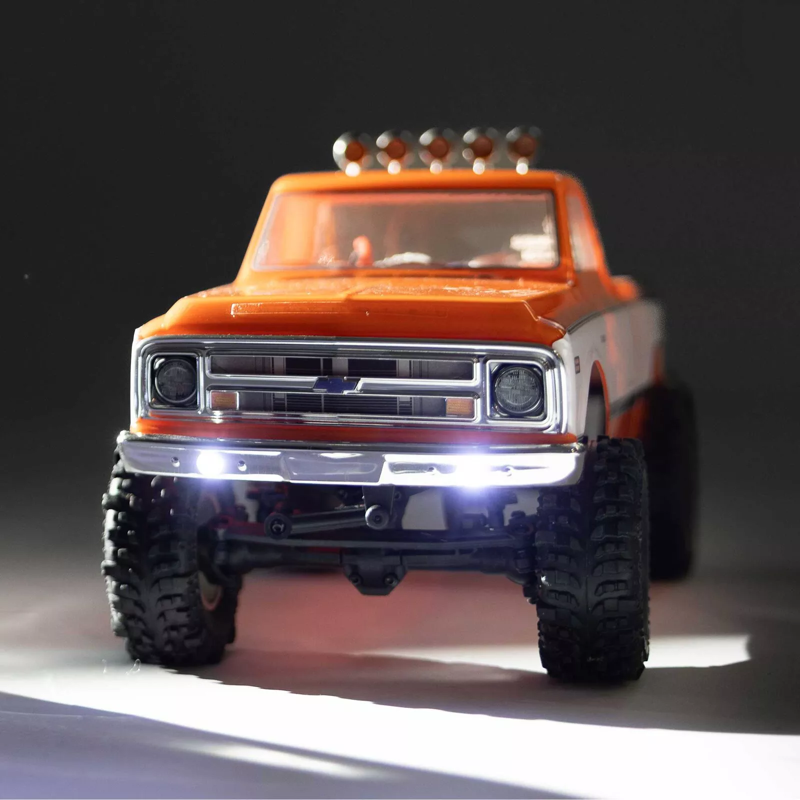 Axial 3408T2 1/24 Crawler SCX24  Chevrolet C10 4X4 RTR Orange/Blanc