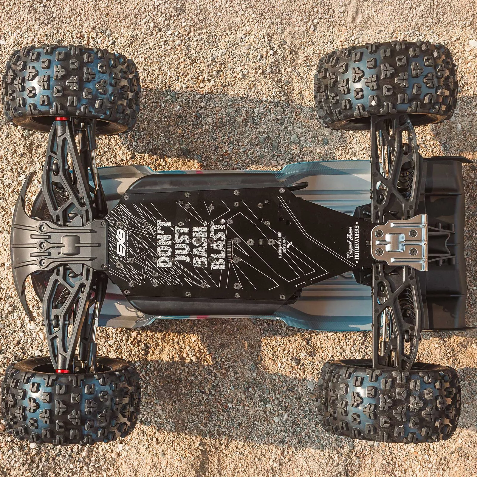 Arrma ARA8608V6T3 1:8 M.Truck KRATON BLX6S 4WD EP RTR Vert/Noir