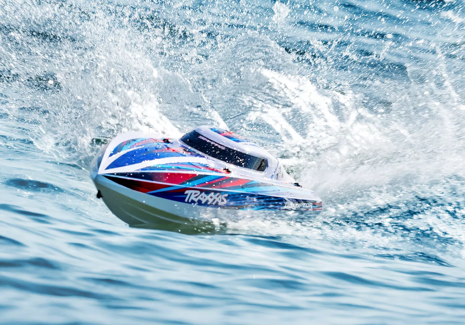 Traxxas 106064-4BL Bateau 1:10  Disruptor SR 26'' 660mm  RTR