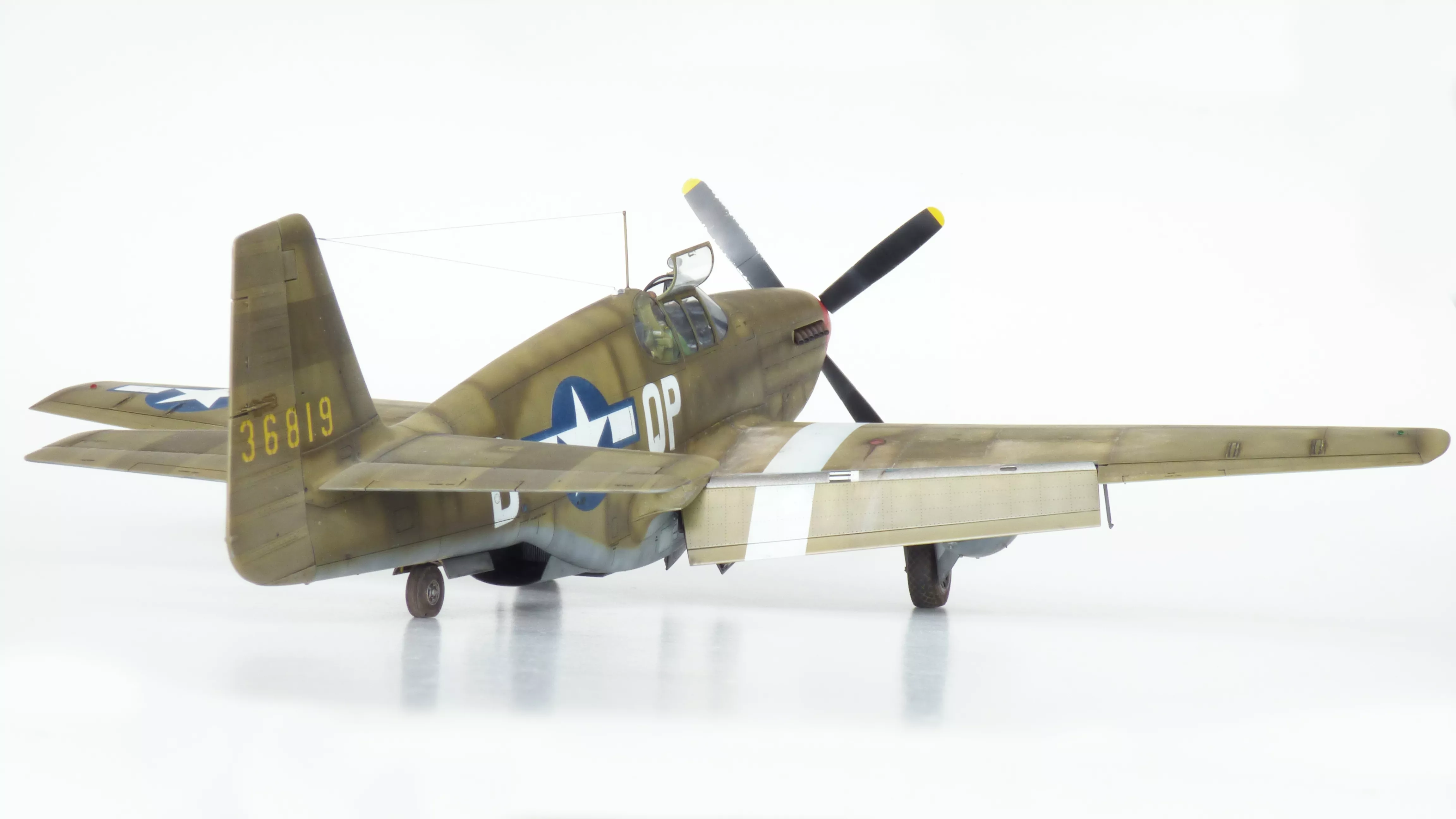 Eduard 932011 1/32 P-51B Mustang Royal Hybrid