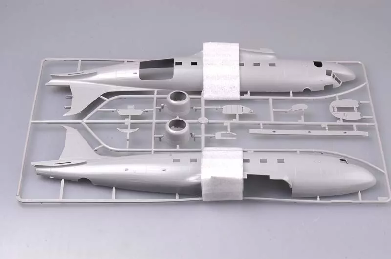 Trumpeter 02828 1:48 Douglas C-47A Skytrain