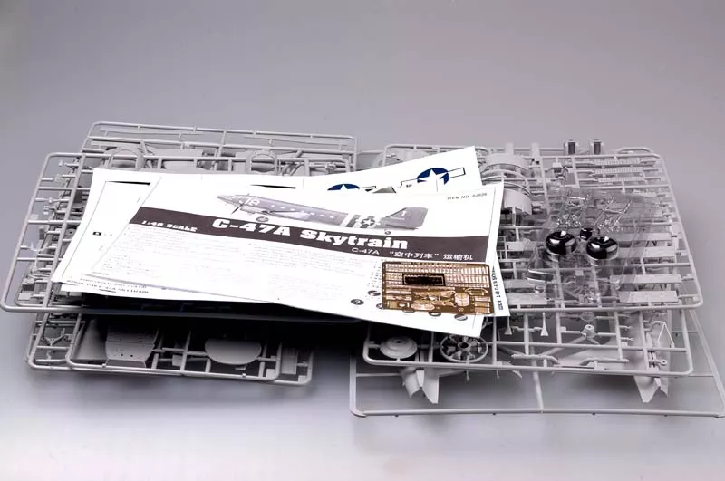Trumpeter 02828 1:48 Douglas C-47A Skytrain