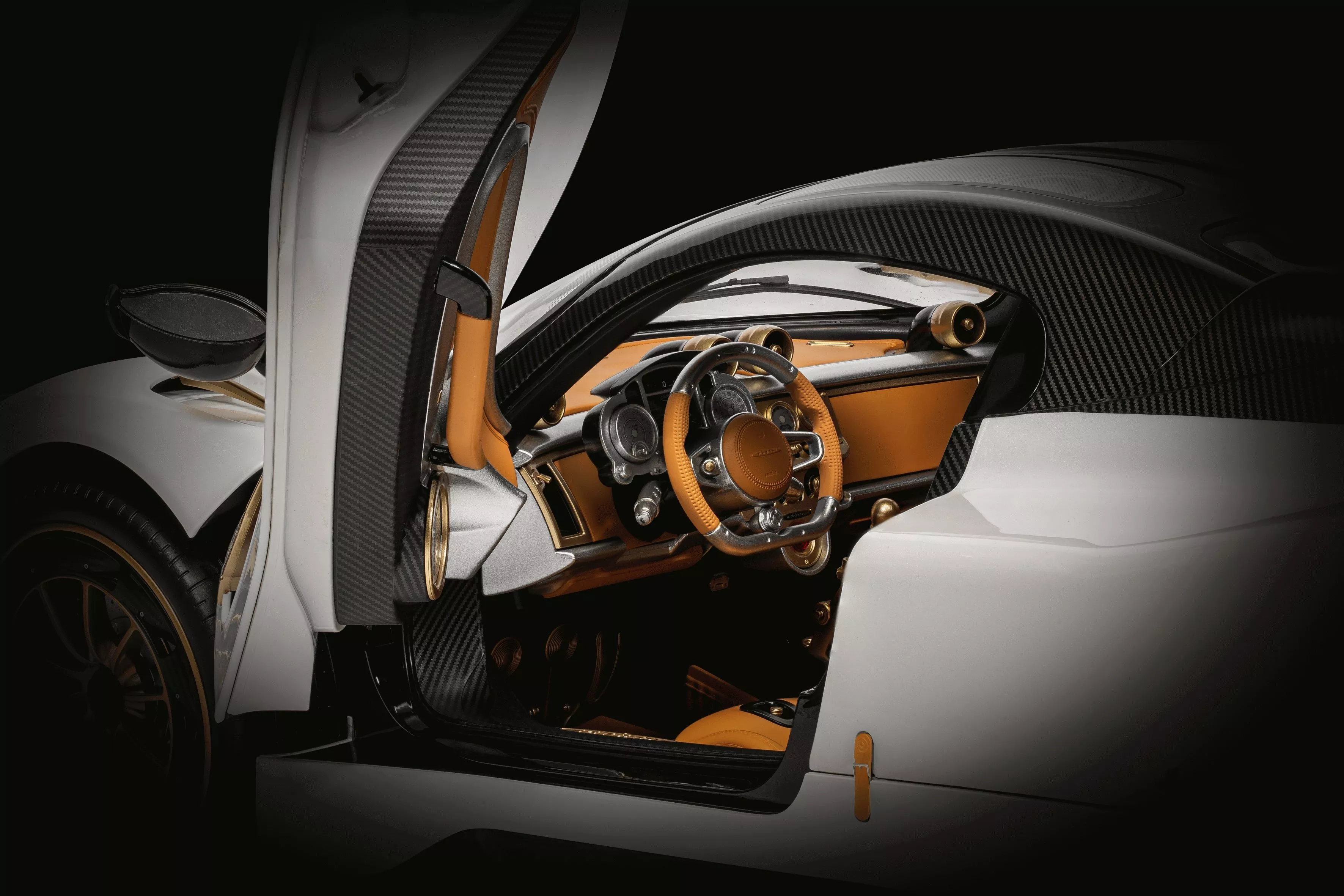 Pagani Utopia Coupé Bianco Perla 1:8 Pocher - HK123