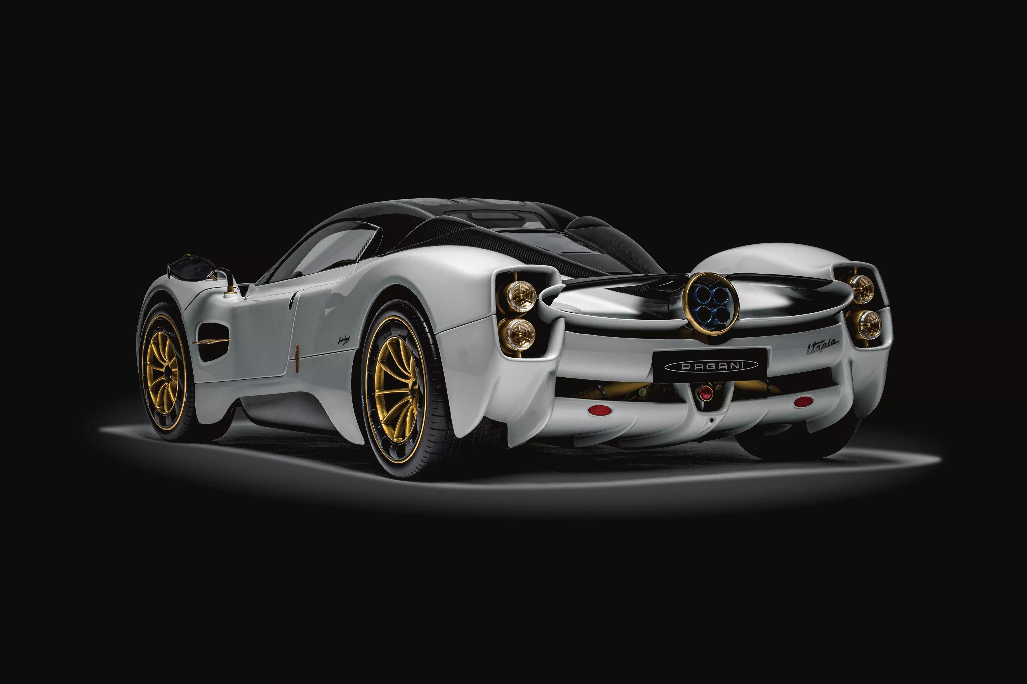 Pagani Utopia Coupé Bianco Perla 1:8 Pocher - HK123