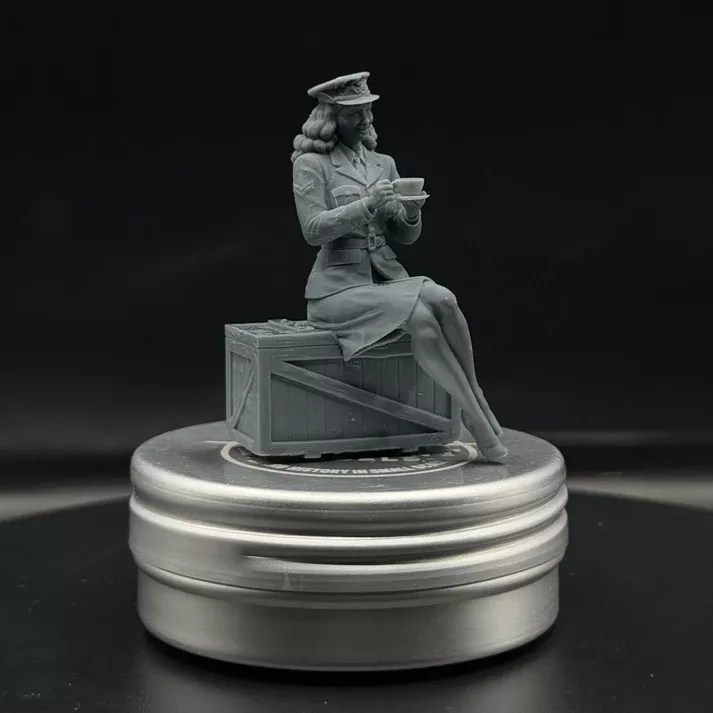 Peggy Tea Break 1:32 Warfront Models - WFM32SH001